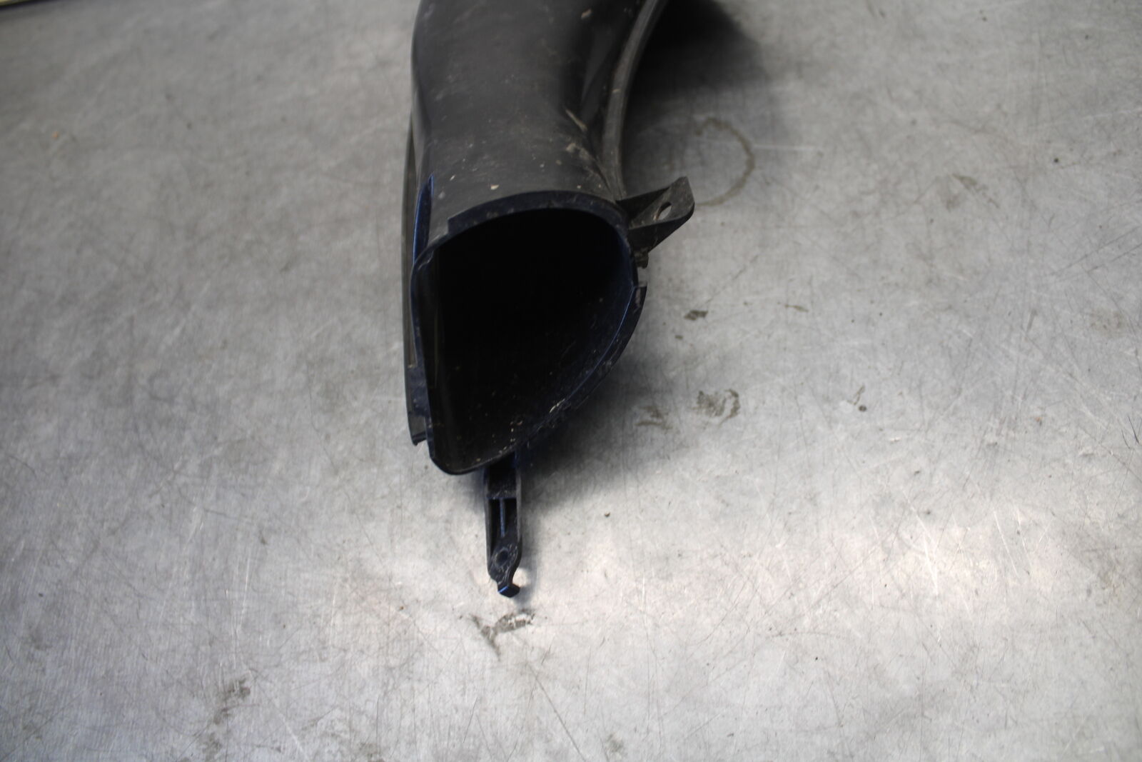 07-08 YAMAHA YZF R1 LEFT RAM AIR INTAKE DUCT TUBE BB675