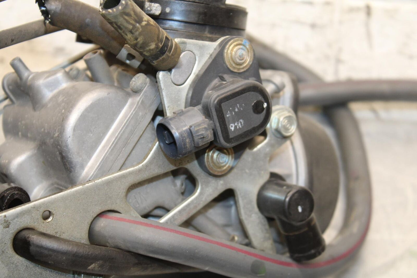 2000 Honda Super Hawk 1000 VTR1000F CARBS CARBURETORS BB577