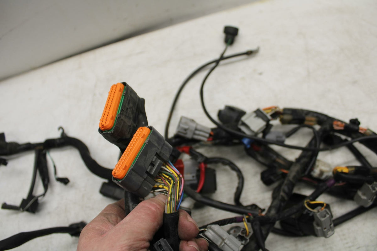 15-16 SUZUKI GSXS750 MAIN ENGINE WIRING HARNESS MOTOR WIRE LOOM BB374