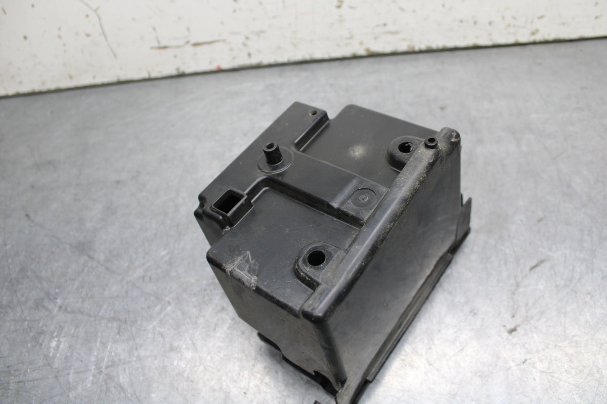 10-13 HONDA SHADOW RS 750 VT750RS BATTERY TRAY BOX HOLDER BB718