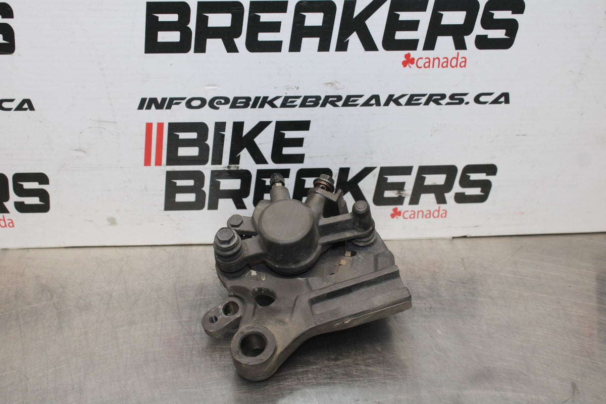 17-18 YAMAHA YZF R3 REAR BACK BRAKE CALIPER W MOUNT BRACKET BB813