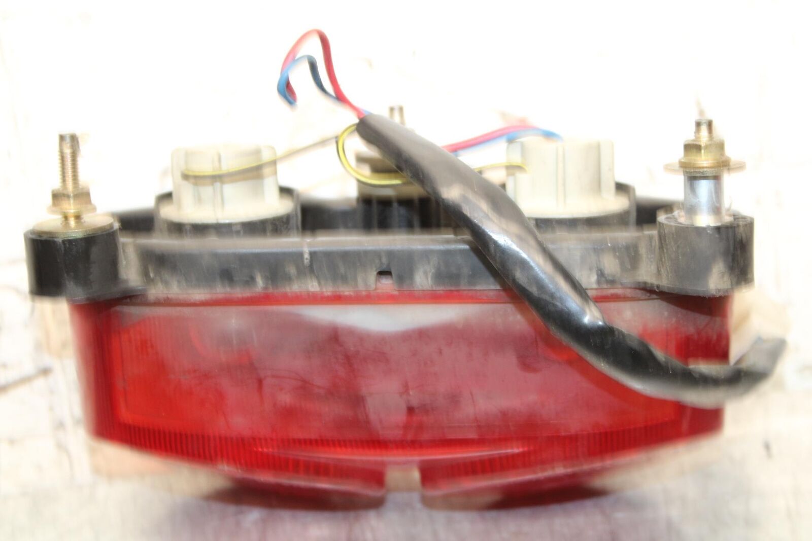 2000 Kawasaki Ninja ZX9R REAR TAIL TAILLIGHT BACK BRAKE LIGHT 23025-1301  BB70