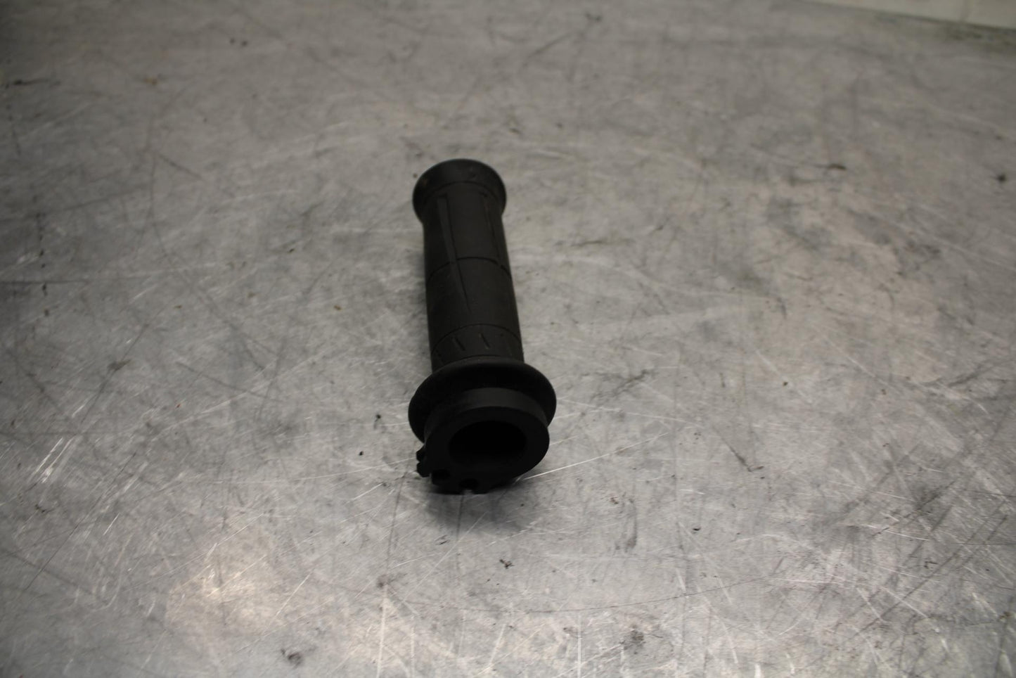 11-15 KAWASAKI ZX1000R THROTTLE CABLE LINE HOUSING GUIDE BB445