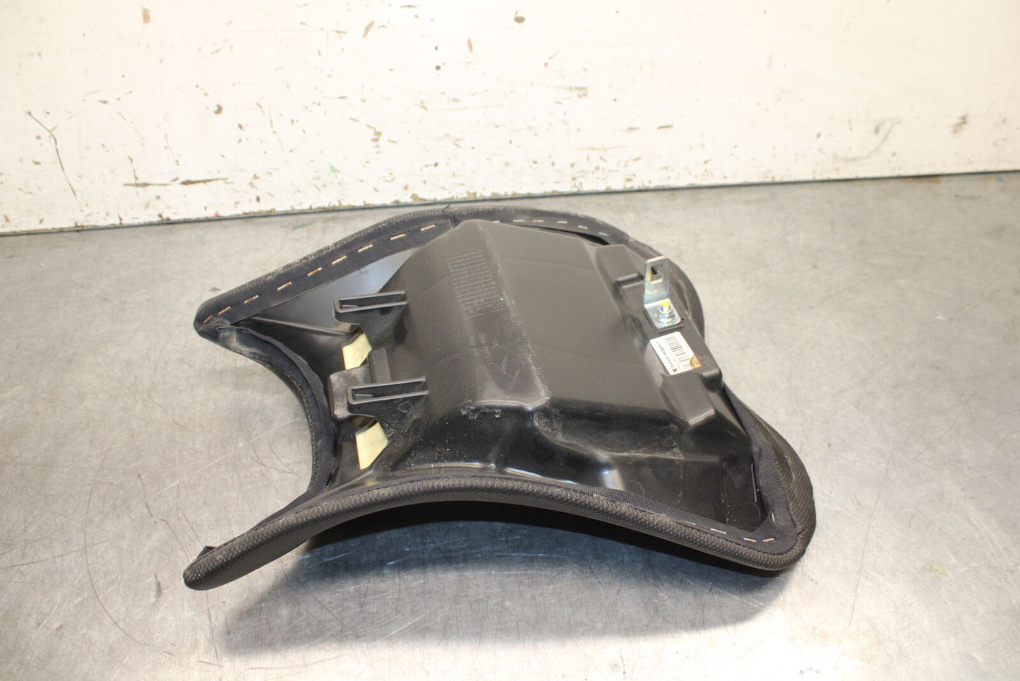 18-23 KAWASAKI NINJA 400 EX400 ABS FRONT DRIVERS SEAT PAD SADDLE PILLION BB747