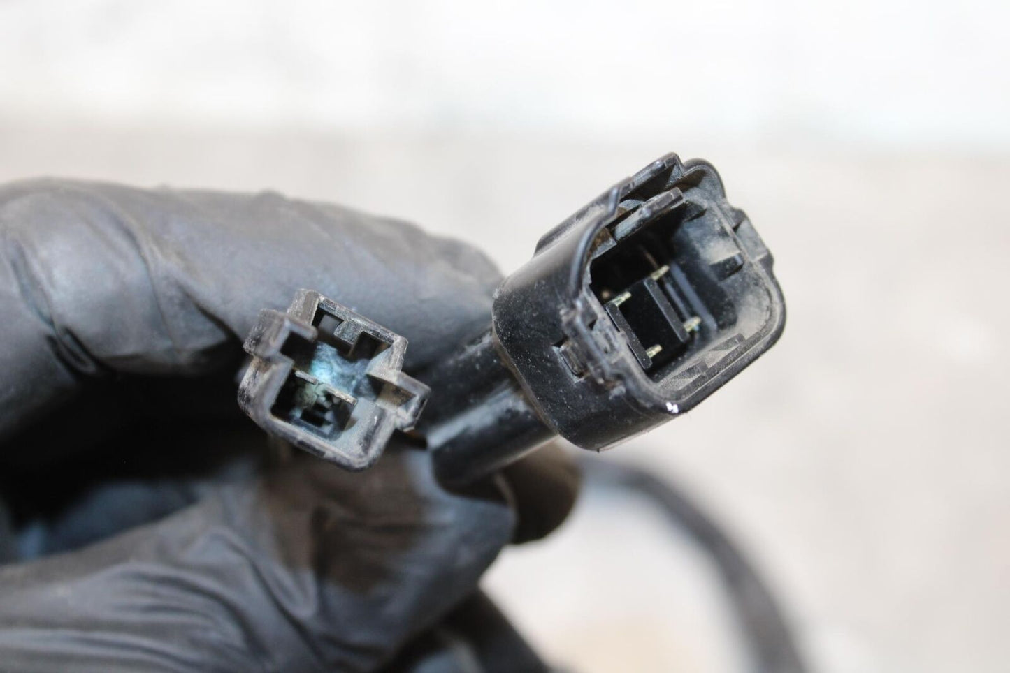 2011 Kawasaki Ninja ZX10R ZX1000K  RIGHT CLIP ON HANDLE KILL START SWITCH  BB555