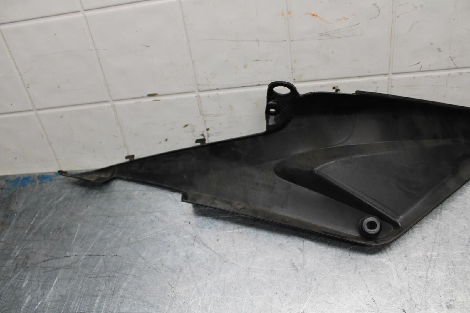 05-06 HONDA CBR600RR RIGHT LEFT GAS FUEL TANK PANELS COVERS TRIM  BB444