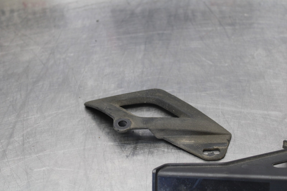 16 APRILIA TUONO V4 1100 REAR BACK DRIVE CHAIN GUARD COVER SHIELD BB905