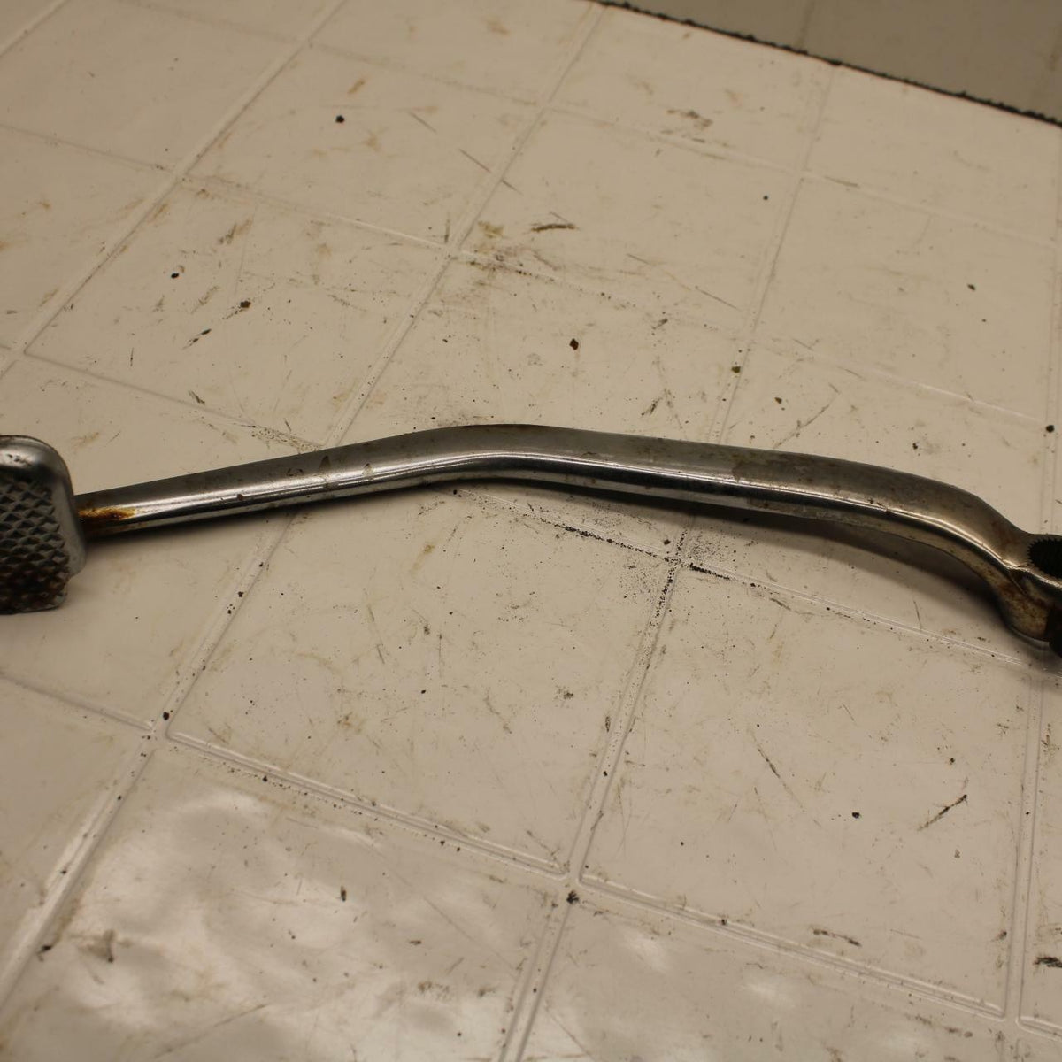 80-83 YAMAHA MAXIM 650 XJ650 RIGHT REARSET BRAKE FOOT PEDAL BB403