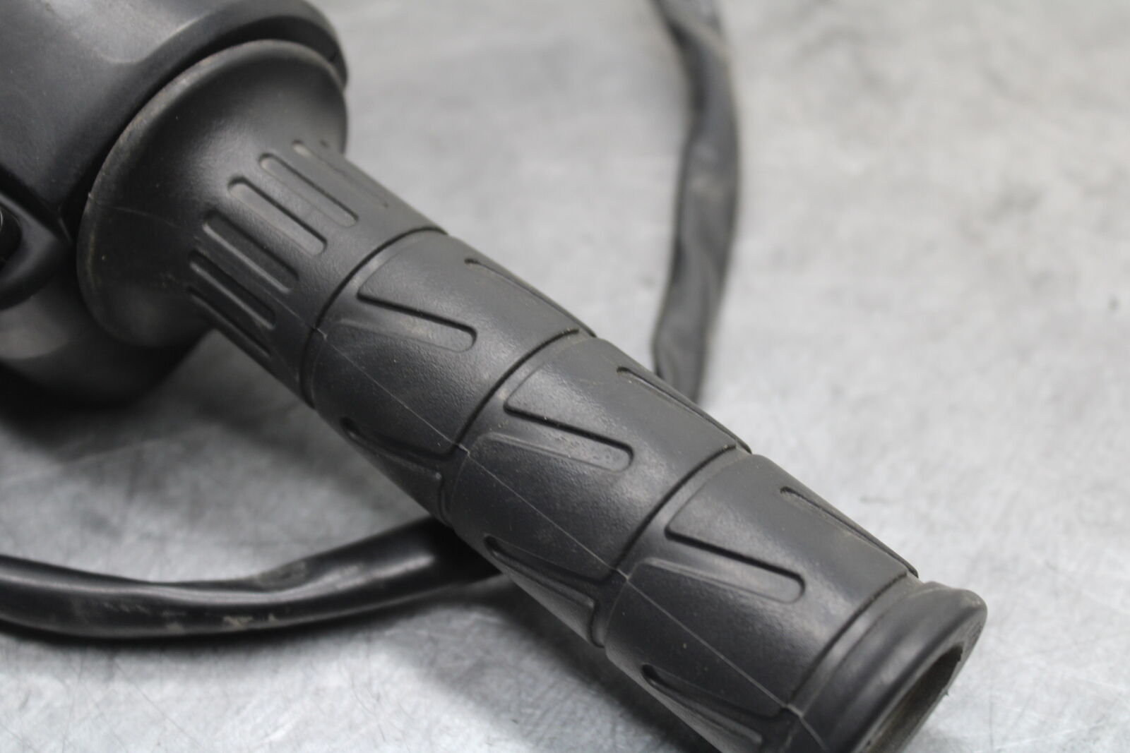 18-24 KAWASAKI NINJA 650 RIGHT CLIP ON HANDLE KILL OFF START SWITCH BB725