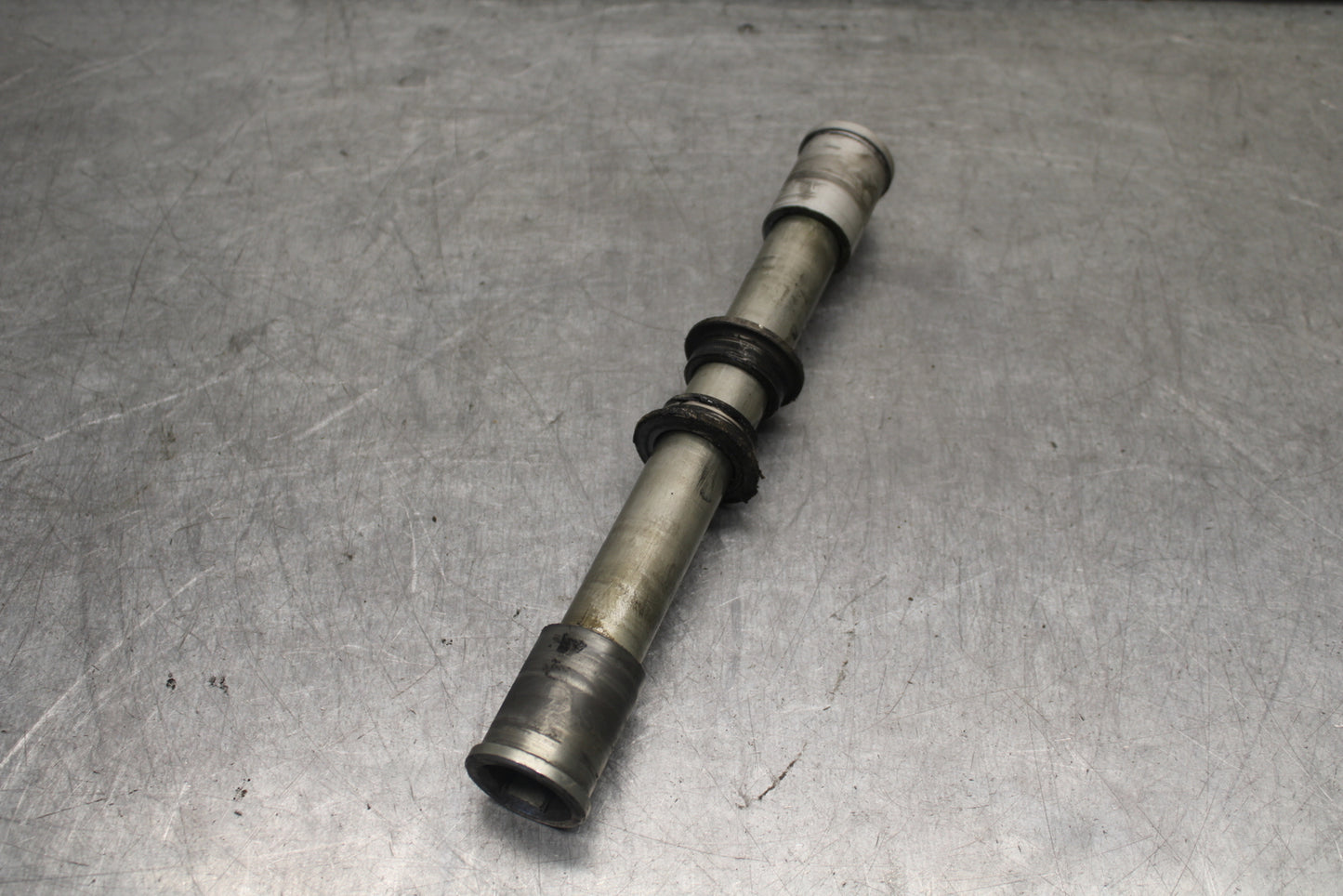 09-12 KAWASAKI NINJA ZX6R FRONT WHEEL RIM AXLE PIVOT BOLT 41068-0034 BB698