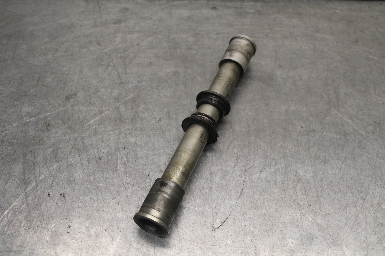 09-12 KAWASAKI NINJA ZX6R FRONT WHEEL RIM AXLE PIVOT BOLT 41068-0034 BB698