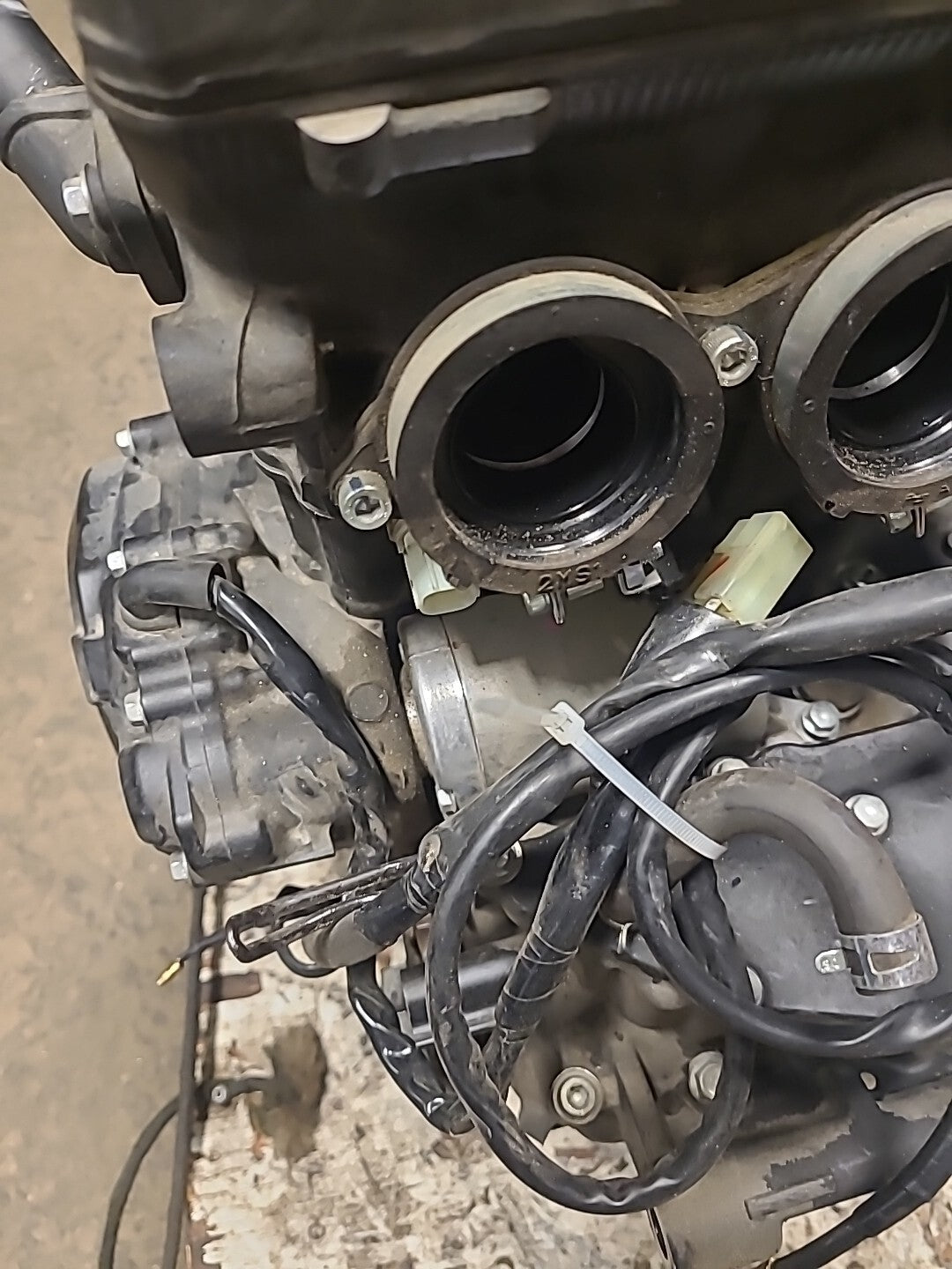 19-21 YAMAHA YZF R3 ENGINE MOTOR BB588