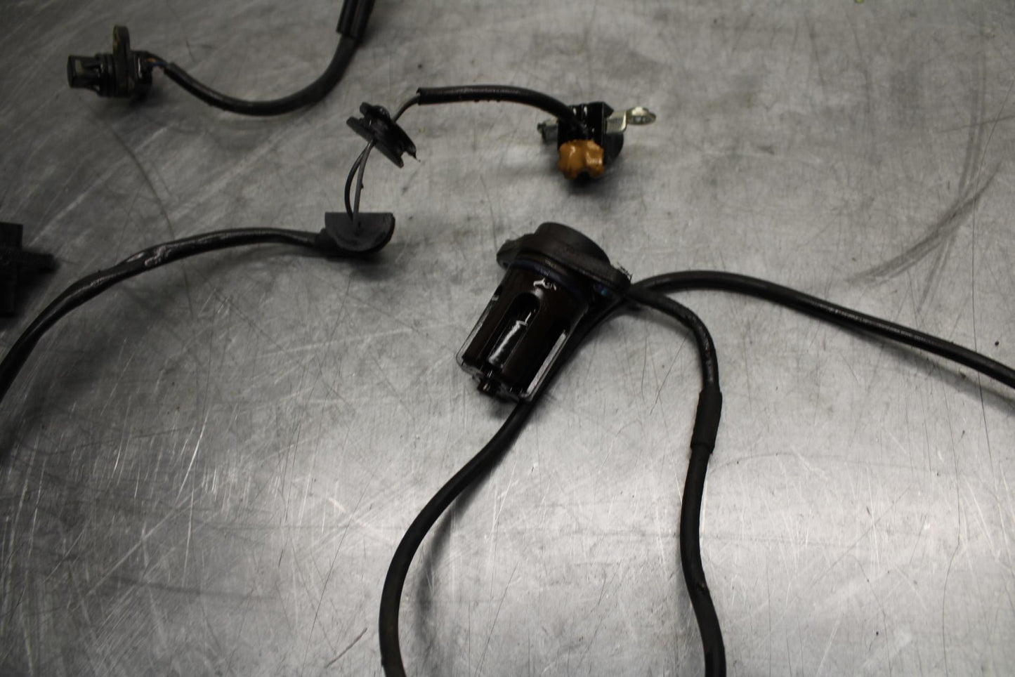 07 YAMAHA YZF R6 OIL LEVEL GAUGE ENGINE SENSOR 5VX-85720-01-00 BB495