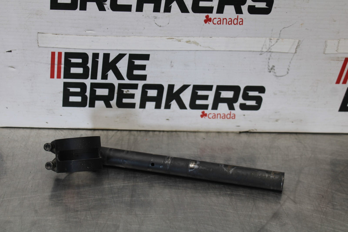 05 DUCATI SUPERSPORT 800 RIGHT CLIP ON HANDLEBAR BB913