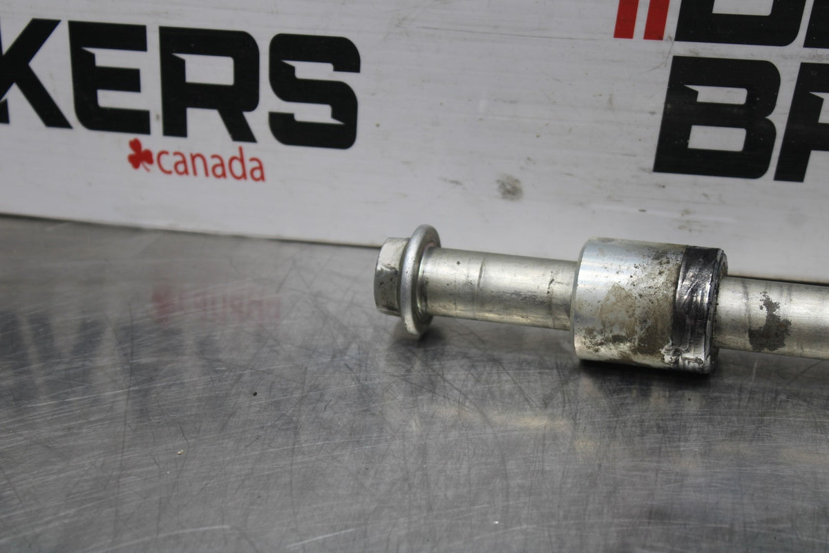 06 KAWASAKI VULCAN 900 REAR AXLE BACK WHEEL RIM PIVOT BOLT AXEL BB799
