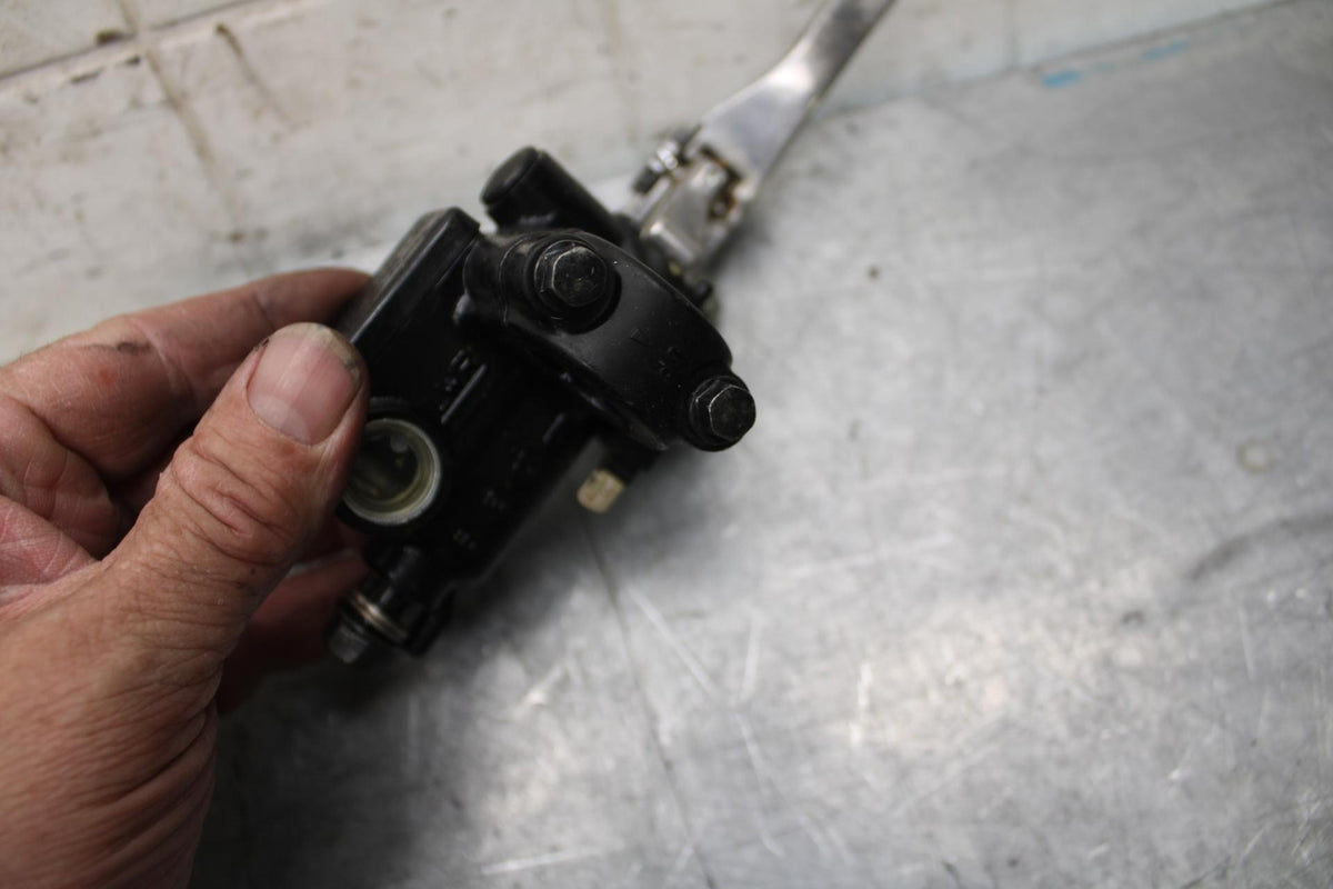 2016 Honda CBR500R FRONT BRAKE MASTER CYLINDER BB45