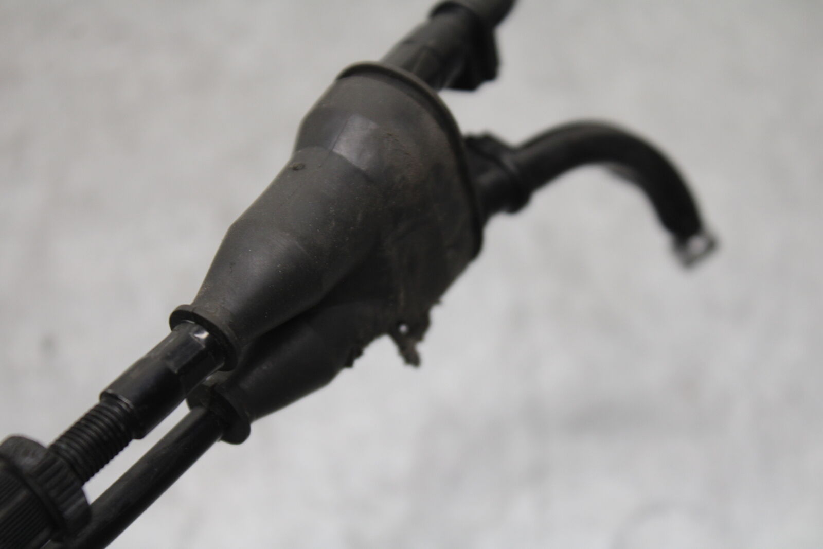 13-18 KAWASAKI NINJA ZX6R THROTTLE CABLES LINES 54012-0586 BB666