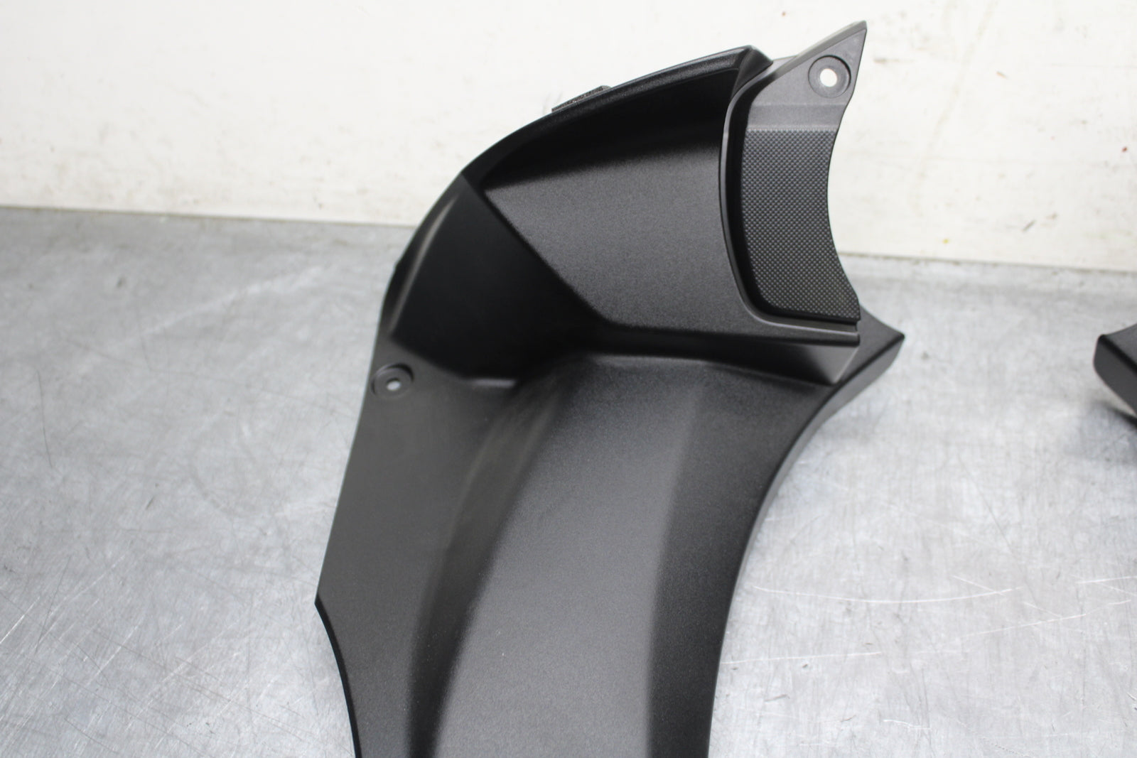12-25 KAWASAKI NINJA ZX14R RIGHT LEFT FRONT DUCT COVERS PANELS COWLS BB757