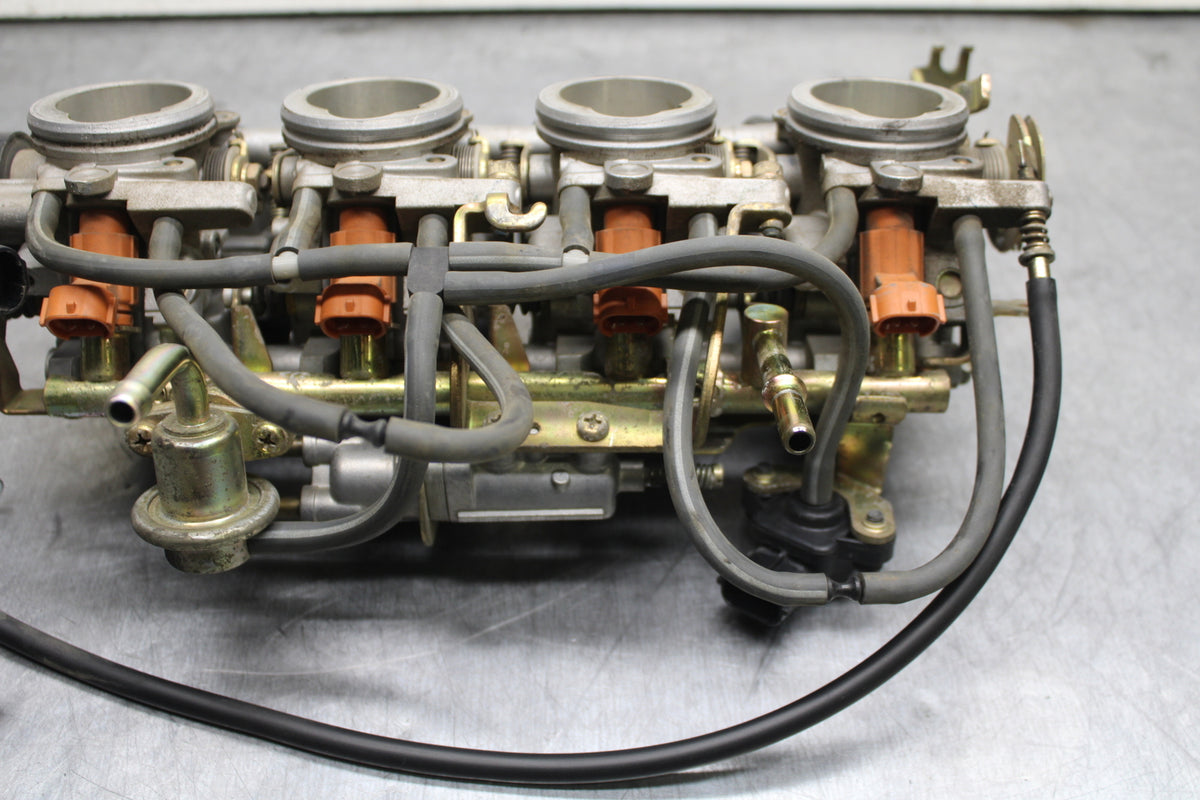 03-05 YAMAHA YZF R6  MAIN FUEL INJECTORS / THROTTLE BODIES BB751