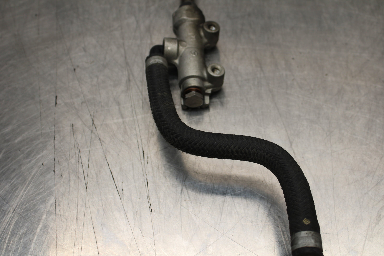 04-05 KAWASAKI NINJA ZX10R REAR BACK BRAKE MASTER CYLINDER W RESERVOIR BB163