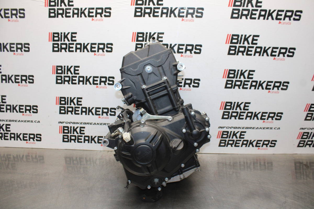 23 YAMAHA YZF R3 ENGINE MOTOR BB806