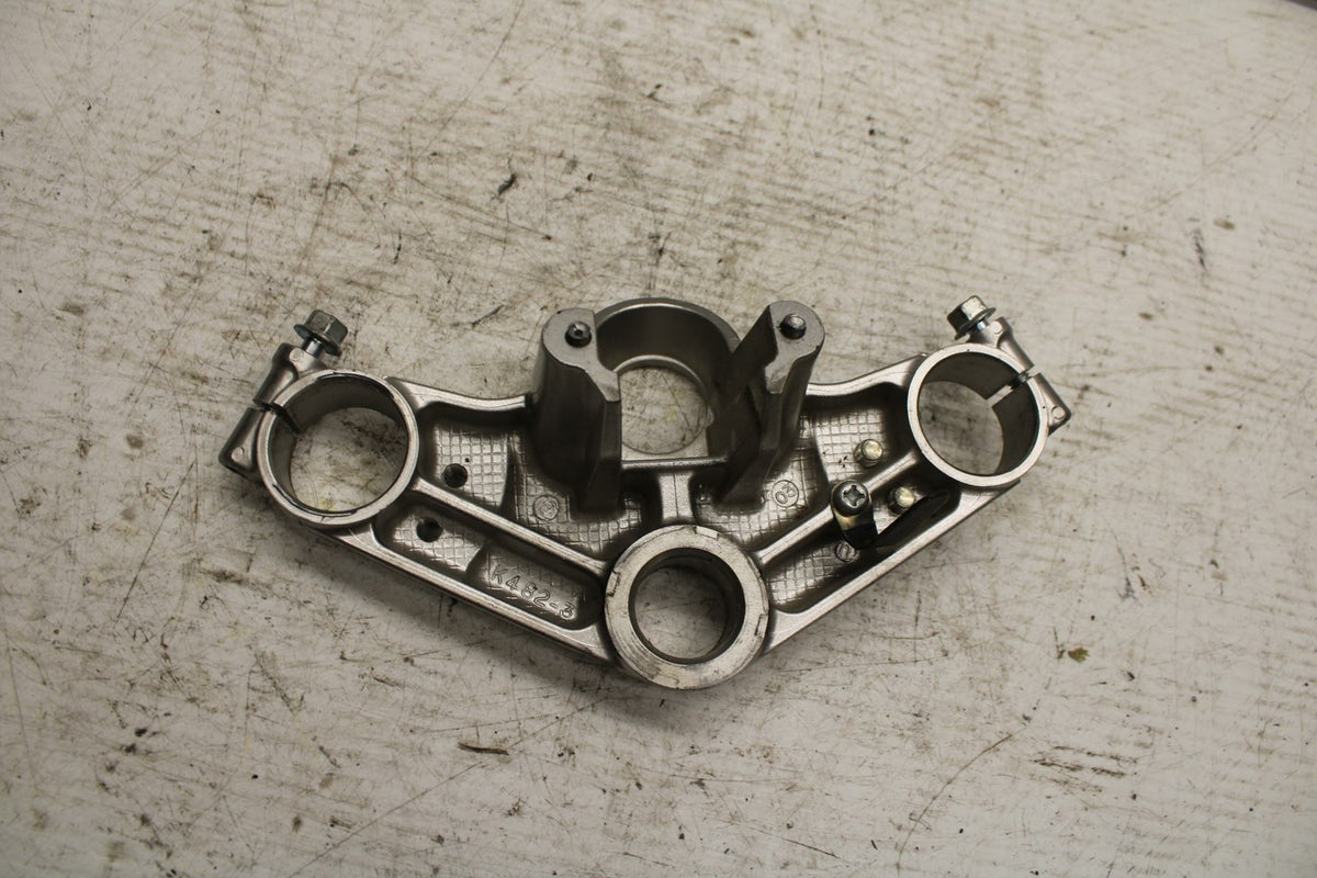 90-07 KAWASAKI ZZR 250 FORKS UPPER TRIPLE TREE CLAMP BB298