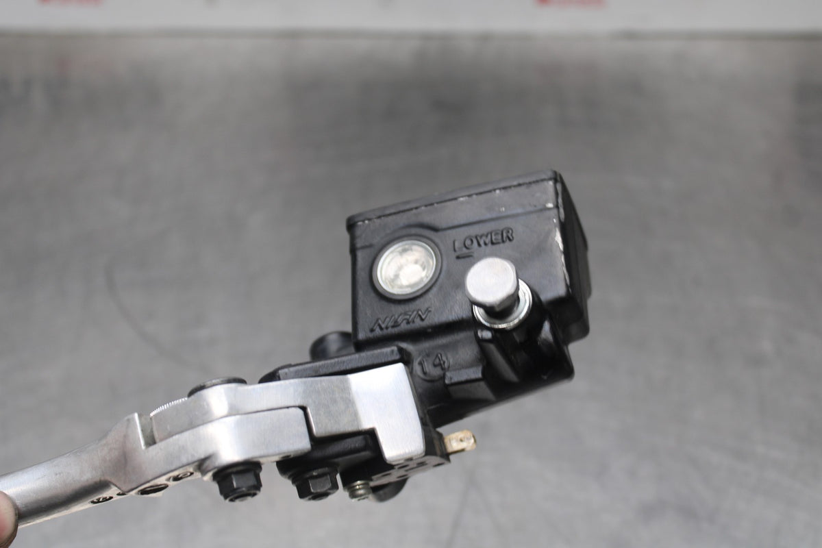 14 TRIUMPH STREET TRIPLE ABS FRONT BRAKE MASTER CYLINDER w/ LEVER BB808
