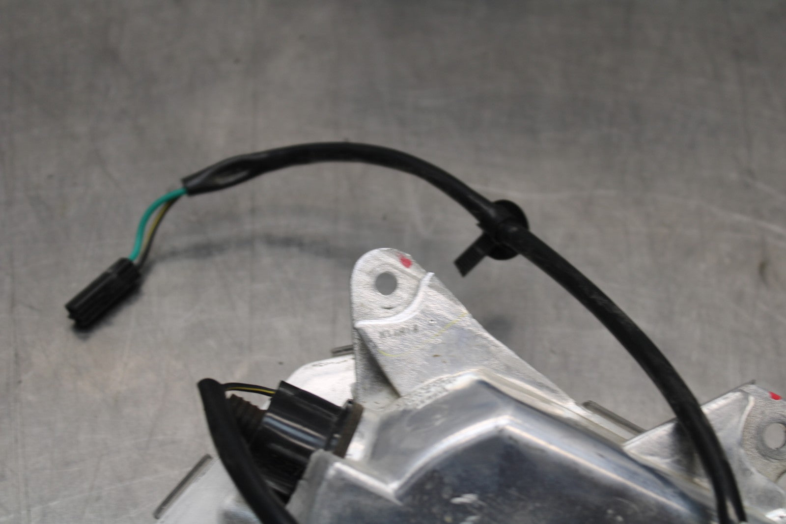 13-17 KAWASAKI NINJA 300 EX300 ABS LEFT FRONT TURN SIGNAL LIGHT INDICATOR BB187