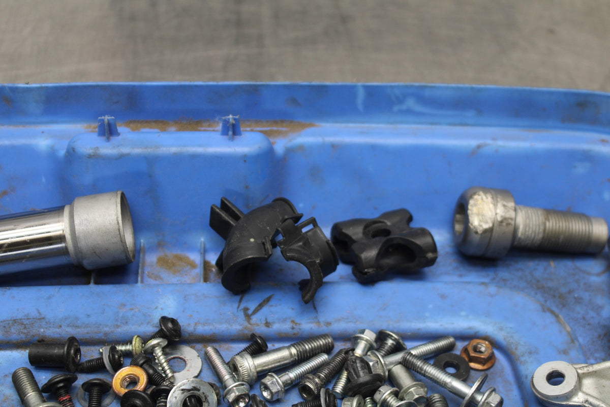 16 DUCATI 959 PANIGALE MOUNTING BOLTS HARDWARE SCREWS BB912
