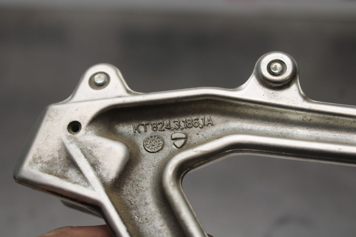 16 DUCATI 959 PANIGALE LEFT REARSET REAR SET DRIVER FOOT PEG REST STOP BB912