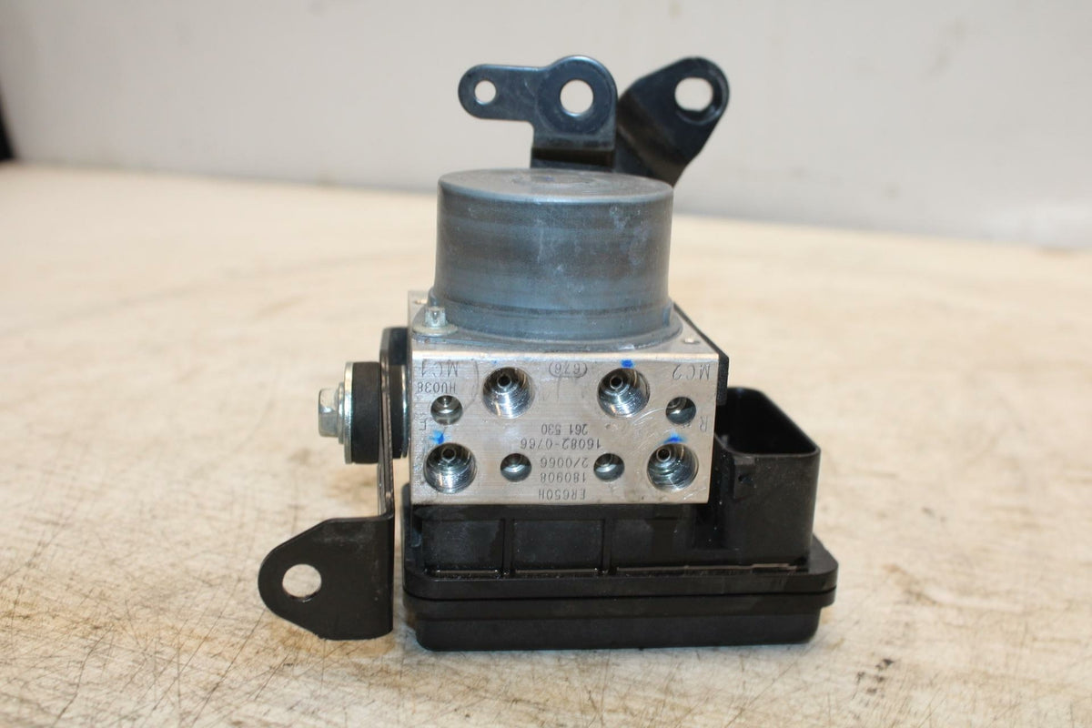 17-20 KAWASAKI NINJA 650 ABS PUMP UNIT MODULE BB364