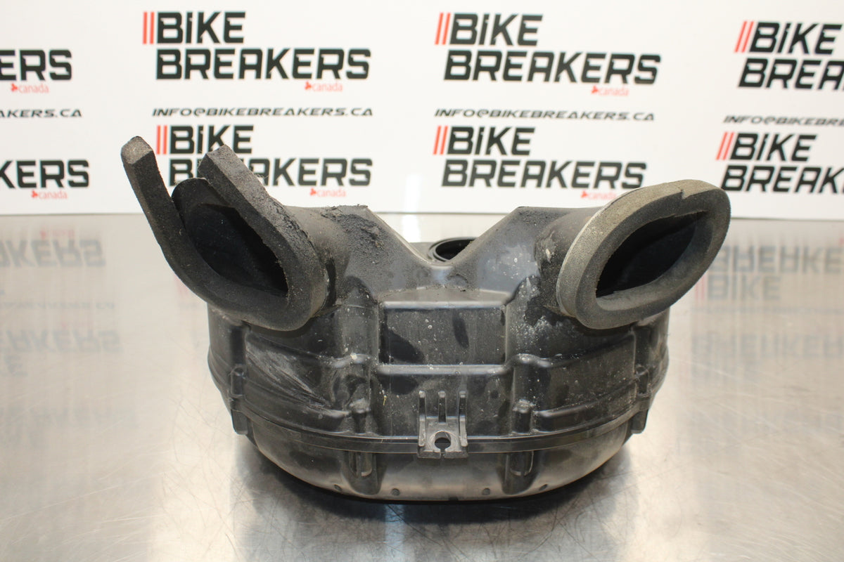 11 SUZUKI GSXR1000 AIRBOX AIR INTAKE FILTER BOX BB142