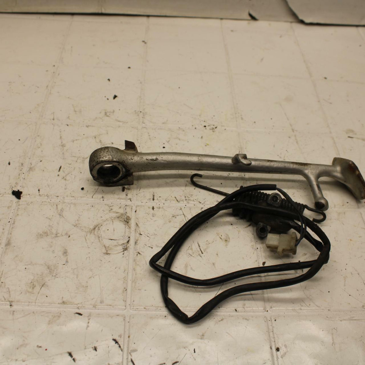 86-89 YAMAHA FJ1200 KICKSTAND SIDE KICK STAND BB11