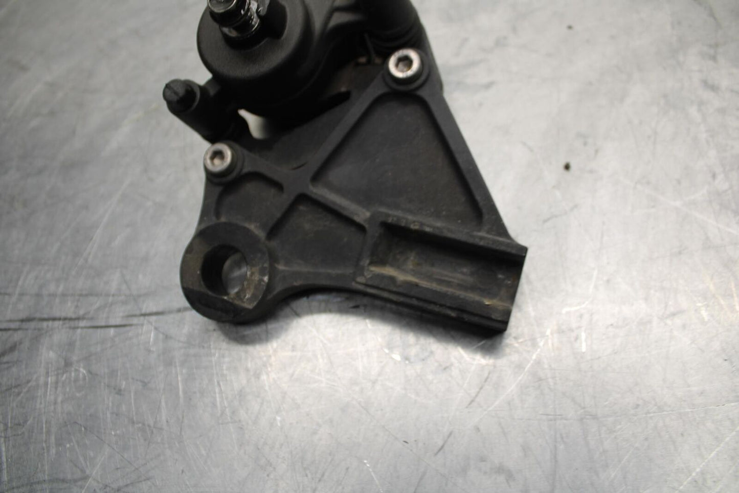 11 KAWASAKI NINJA 650 ER EX 650 REAR BACK BRAKE CALIPER W MOUNT BRACKET BB503