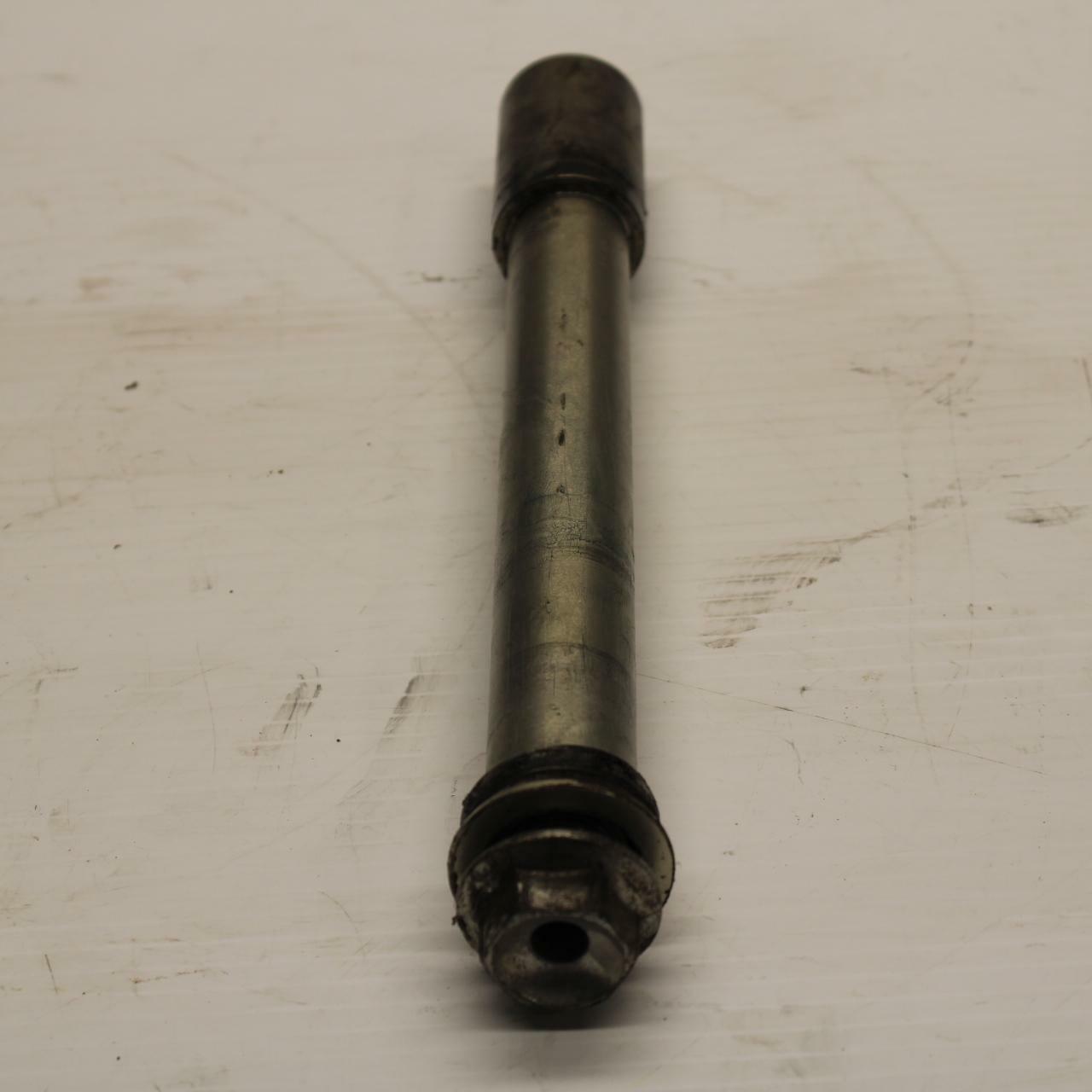 06-07 SUZUKI GSXR600 FRONT WHEEL RIM AXLE PIVOT BOLT BB243