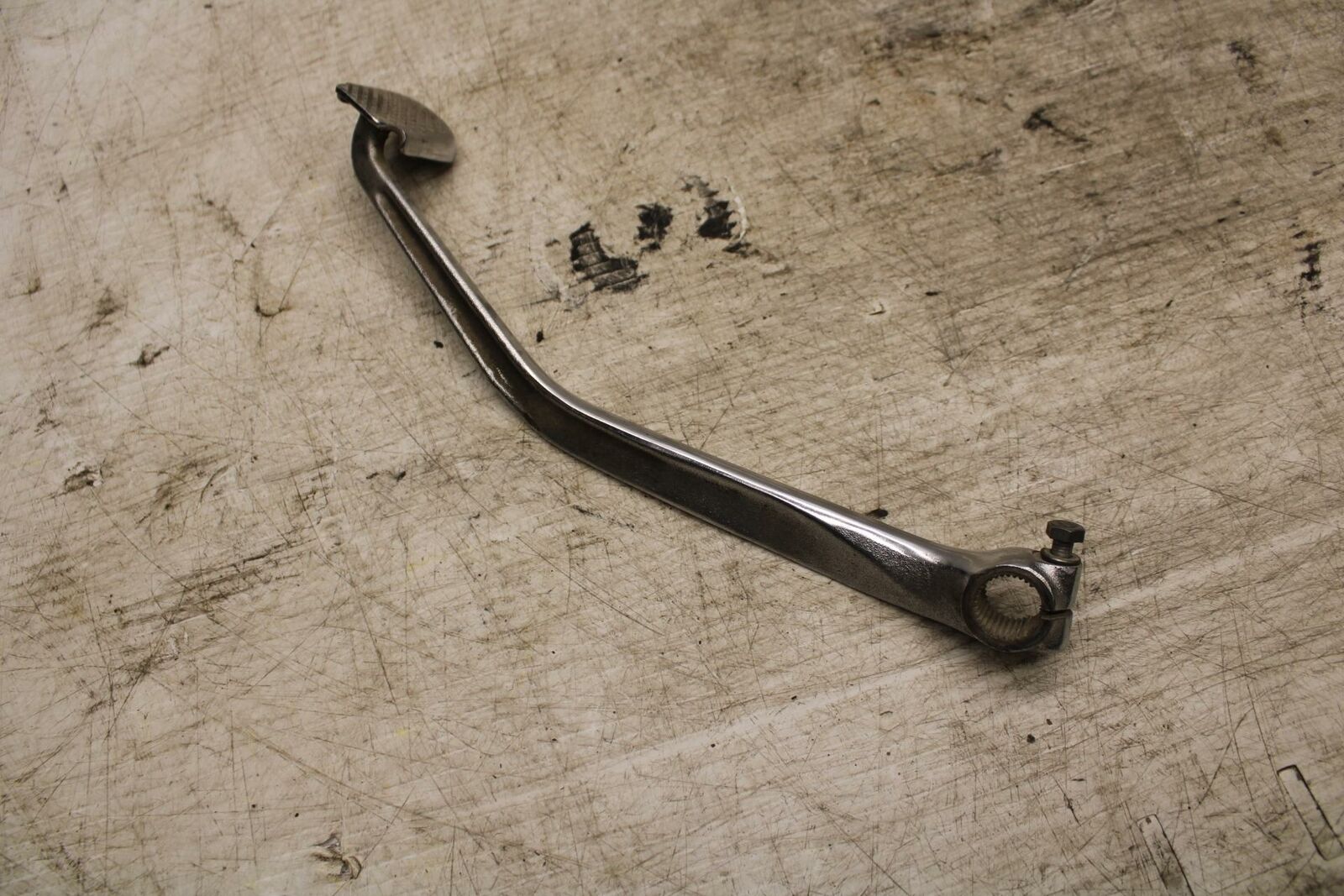 80-81 YAMAHA XS1100 SPECIAL RIGHT REARSET BRAKE FOOT PEDAL BB377