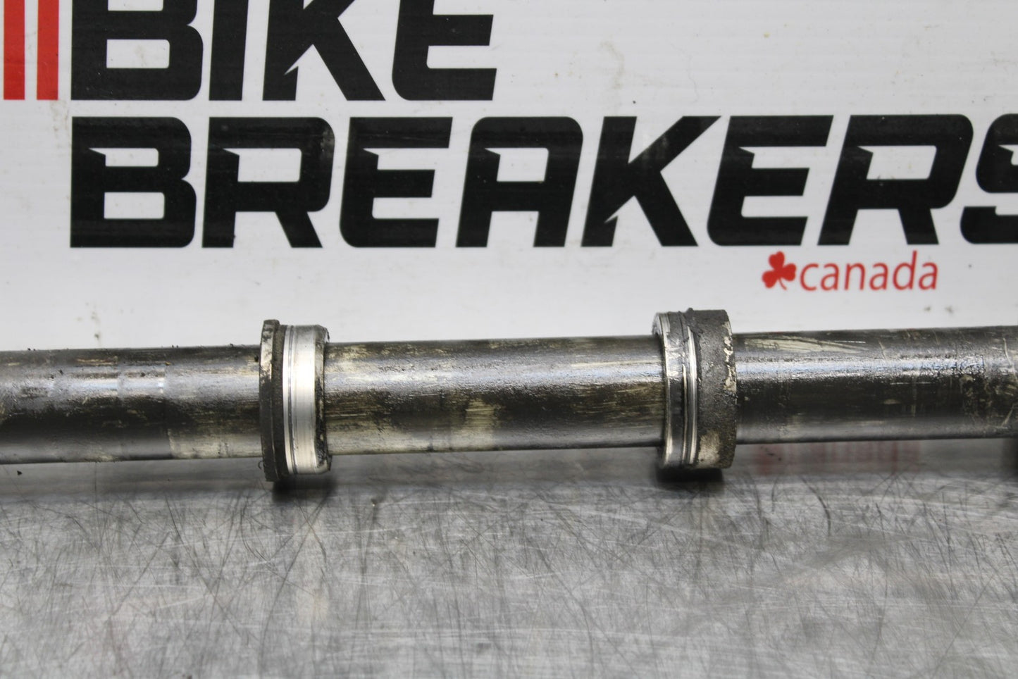 06-07 SUZUKI GSXR 600 REAR AXLE BACK WHEEL RIM PIVOT BOLT AXEL BB178