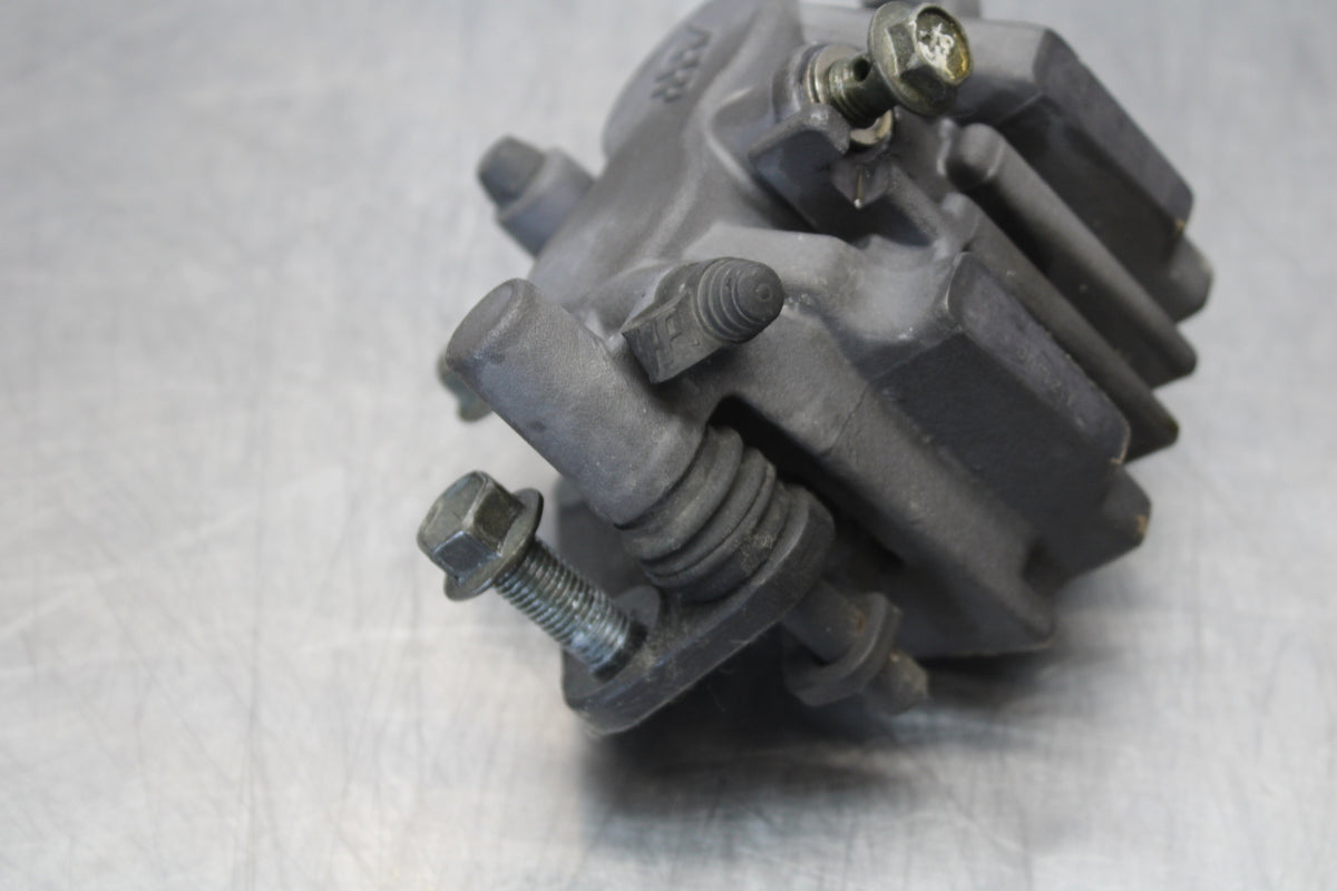 04-09 SUZUKI GS500F RIGHT FRONT BRAKE CALIPER BB165