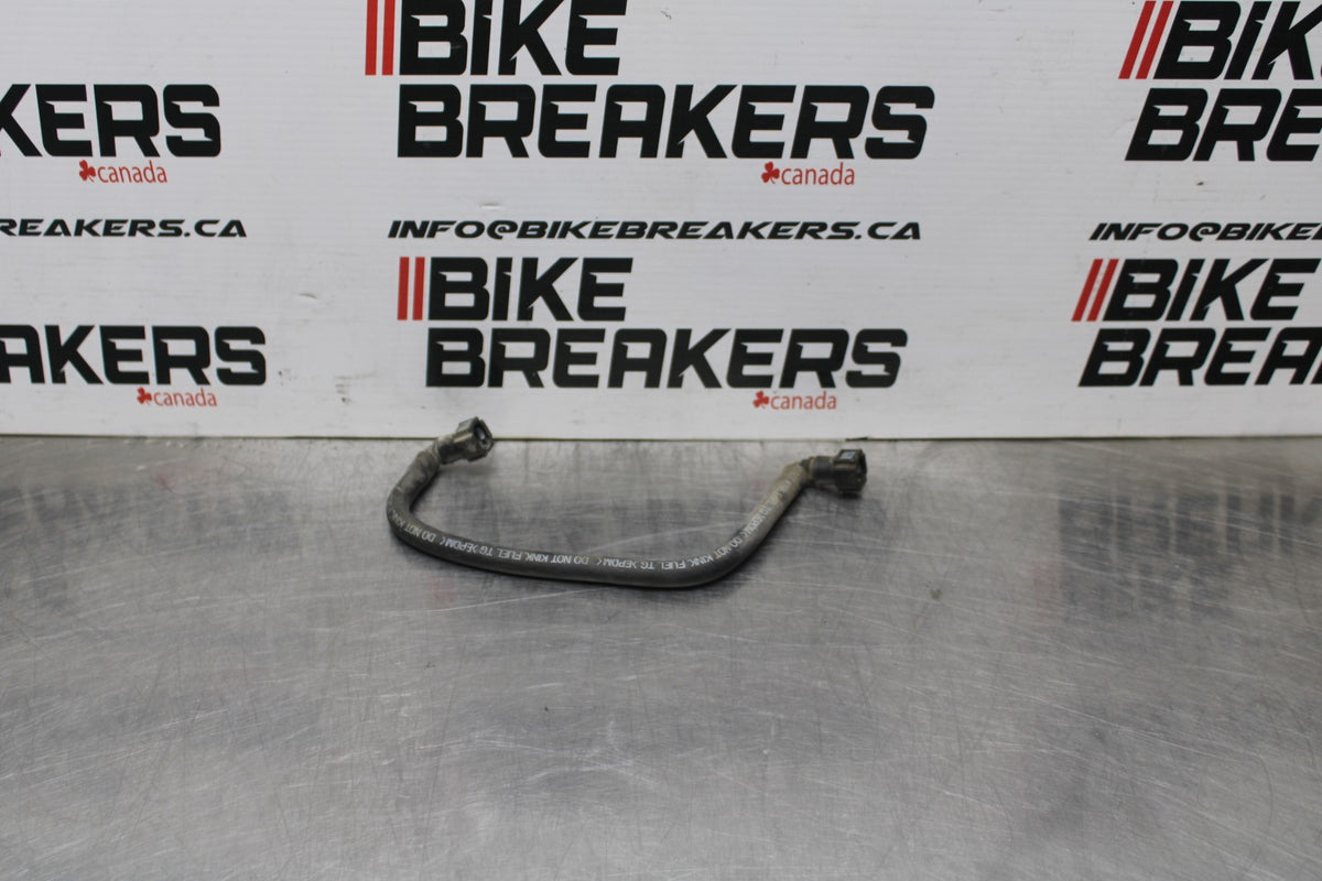 05 YAMAHA YZF R6 FUEL HOSE GAS LINE TUBE PIPE BB858