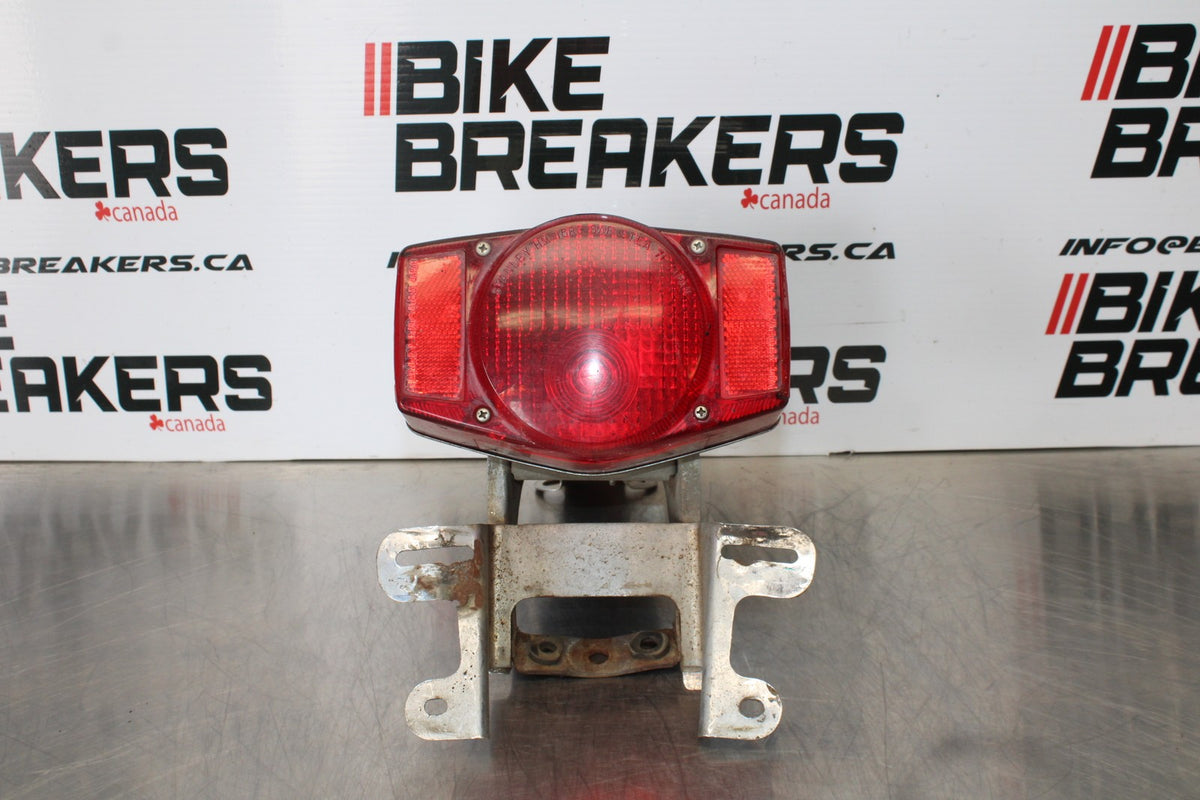 76-77 HONDA GOLDWING 1000 TAILLIGHT REAR TAIL BRAKE LIGHT BB171