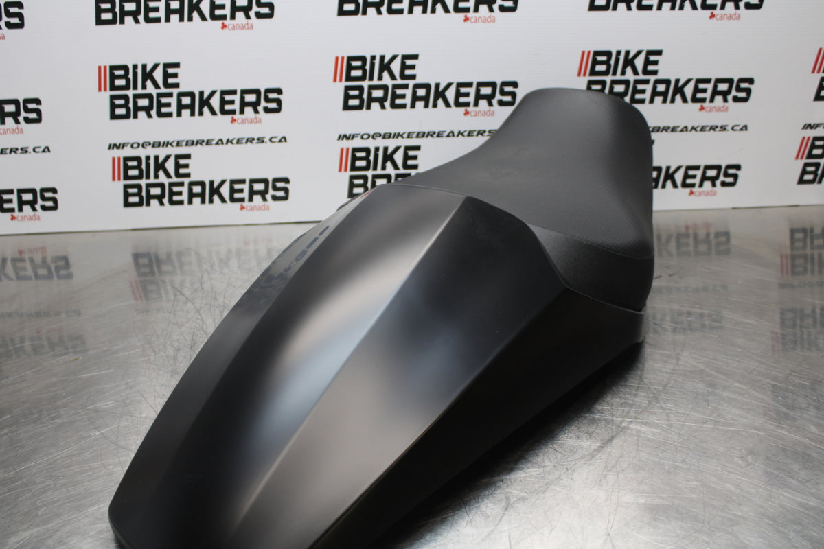 23-24 KAWASAKI NINJA ZX14R NEW!! FRONT REAR SEAT SADDLE & SOLO FAIRING BB153