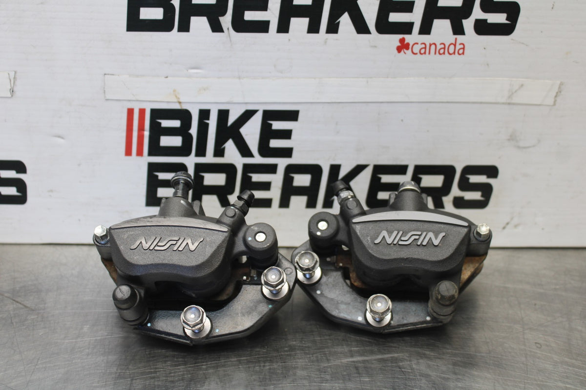 23 KAWASAKI NINJA 650 EX650 RIGHT LEFT FRONT BRAKE CALIPER SET PAIR BB920