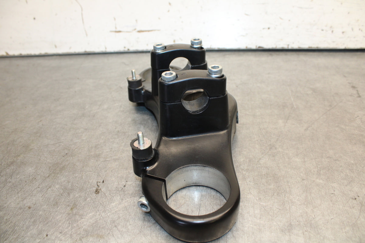 06-07 DUCATI MONSTER 695 FORKS UPPER TRIPLE TREE CLAMP BB674