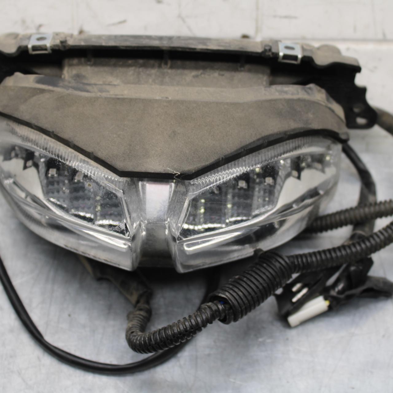 2012 Yamaha FZ8 REAR TAIL TAILLIGHT BACK BRAKE LIGHT BB550