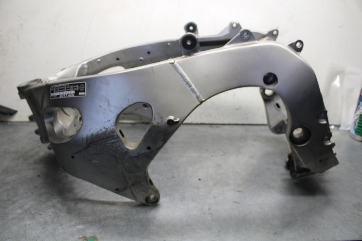 17-21 HONDA CBR1000RR SP FRAME CHASSIS SALVAGE BB681