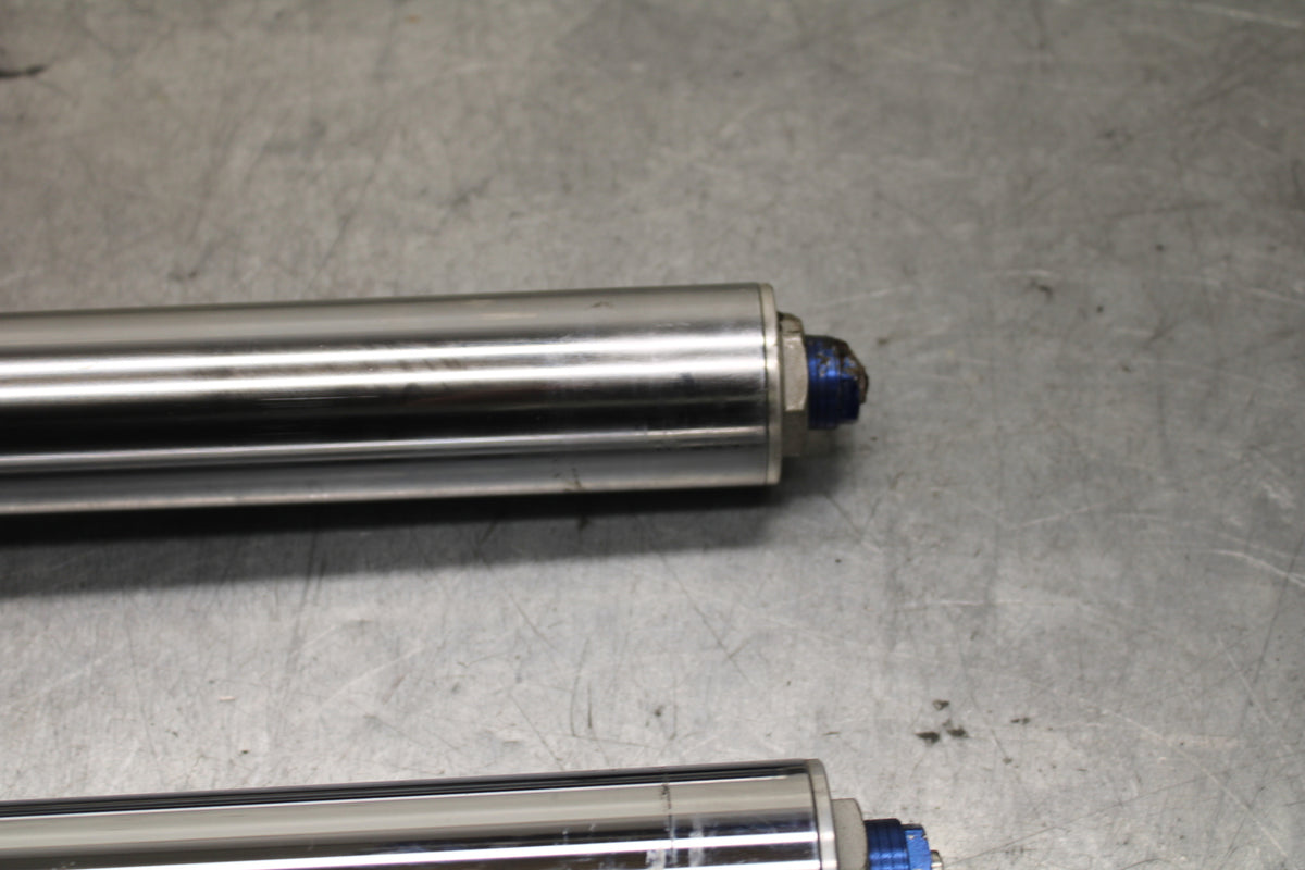 03-04 TRIUMPH DAYTONA 600 FRONT FORKS SHOCK SUSPENSION SET PAIR BB745