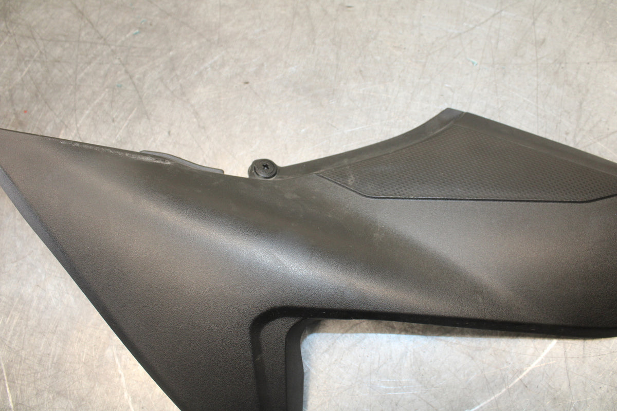 17-24 SUZUKI SV650 RIGHT GAS TANK FUEL CELL PANEL COVER TRIM COWL  BB706