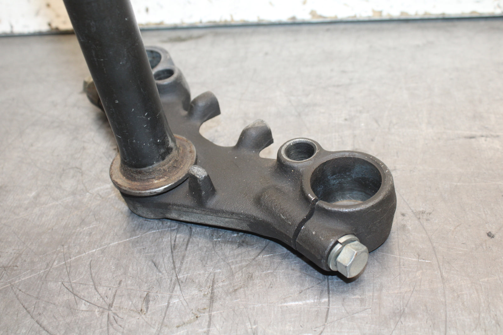 74-84 KAWASAKI KZ400 FRONT FORKS CLAMP LOWER TRIPLE TREE STEM BB107