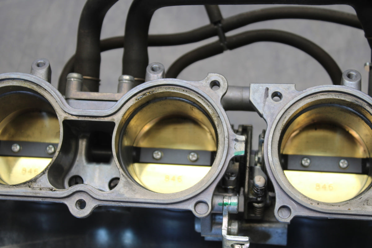 12-16 HONDA CBR1000RR THROTTLE BODIES BB157