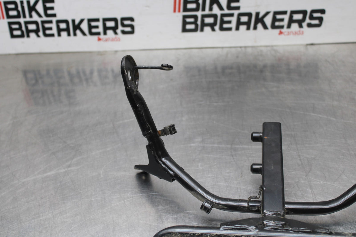08 HONDA CBR125R UPPER FAIRING MIRROR GAUGES STAY BRACKET BB839